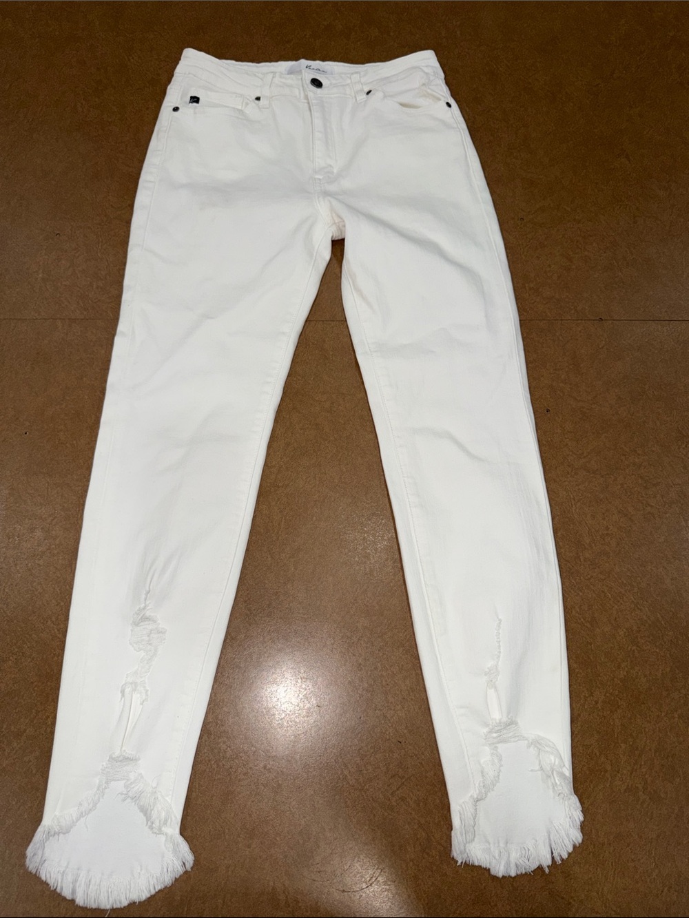 KanCan White Skinny Jeans with Frayed Hem Detail • See ALL Photos • Size 9